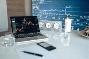 algorithmic trading tools for advanced investment strategies in finance apps